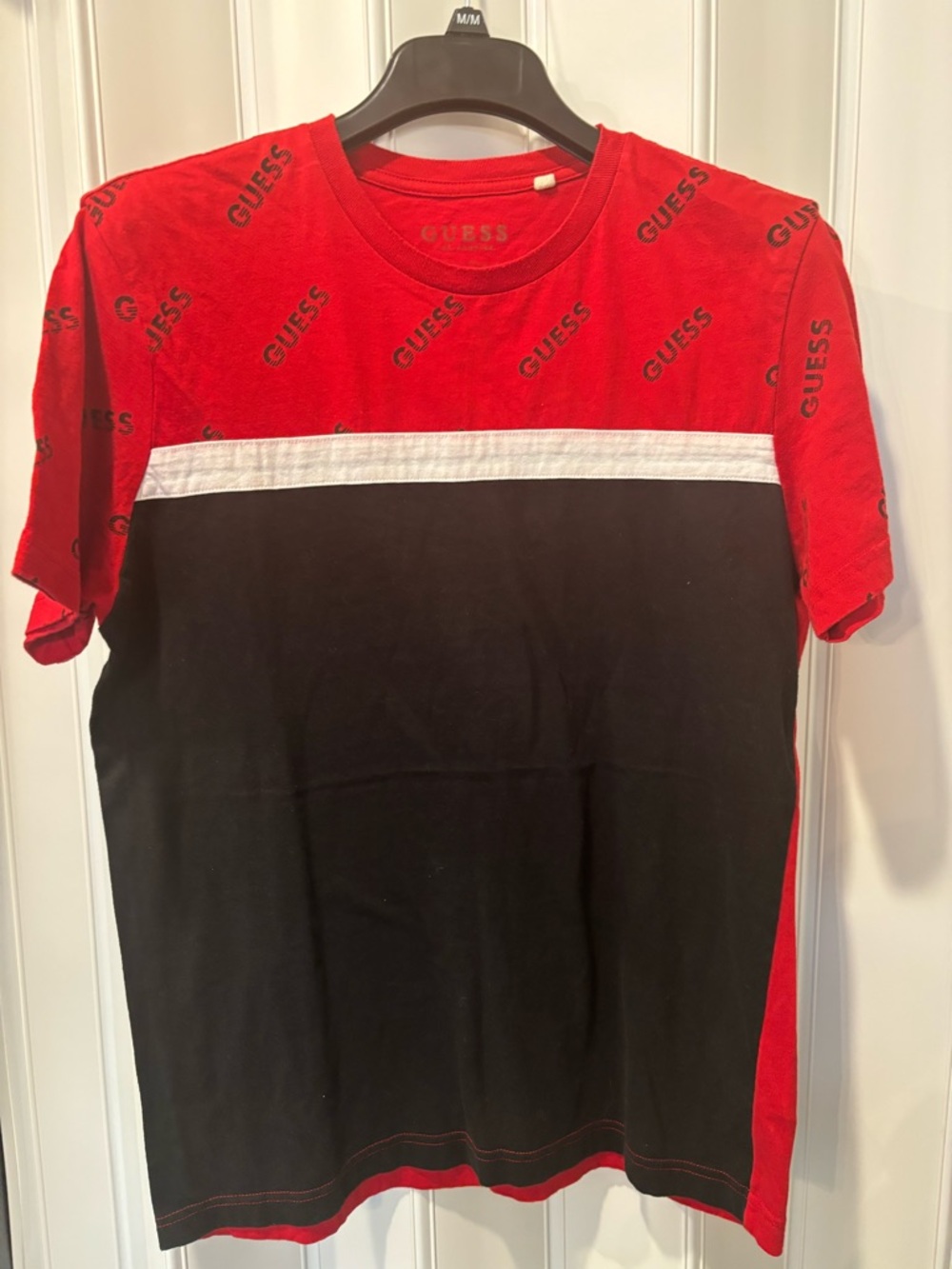 GUESS Men’s Red and Black Colorblock Logo T-Shirt Size Large